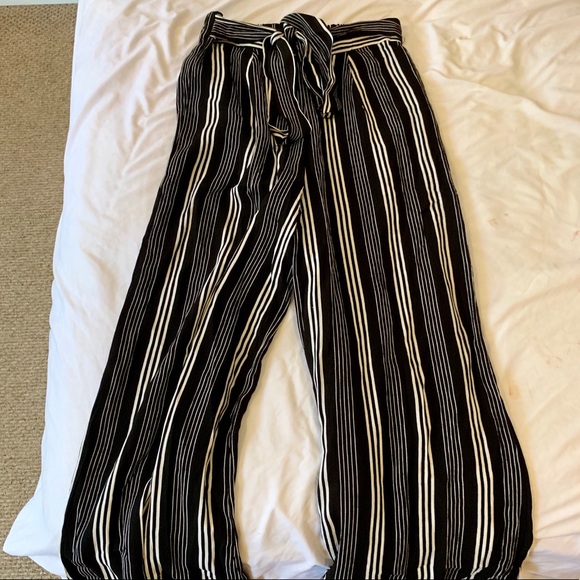 Striped Culottes Pants Size S Boutique - Picture 3 of 4